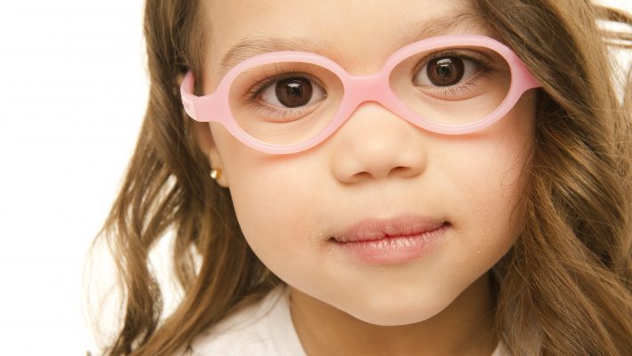 How to Identify the Warning Signs: Vision Problems in Children